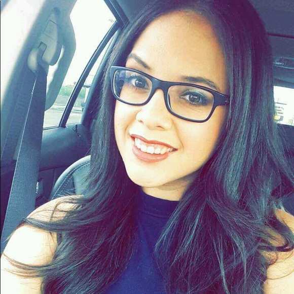 Meet your Posher, Sonia - Picture 1 of 1